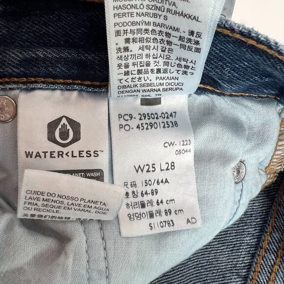 Levi's Premium Women 501 Skinny High Rise Button Fly Destructed Jeans 25x28 NWT - Picture 13 of 14